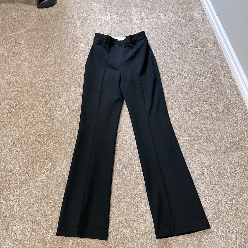 Aritzia Wilfred trousers in excellent condition! - Picture 2 of 2